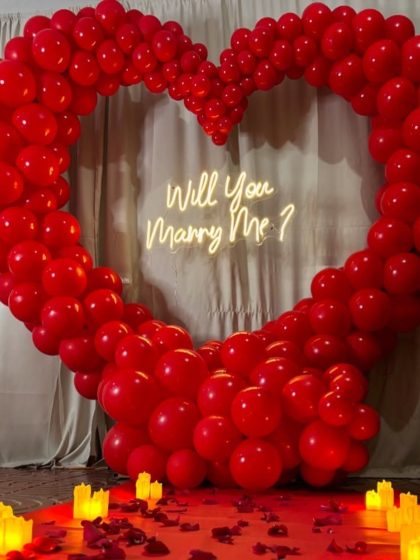 arco de corazon con globos San valentin