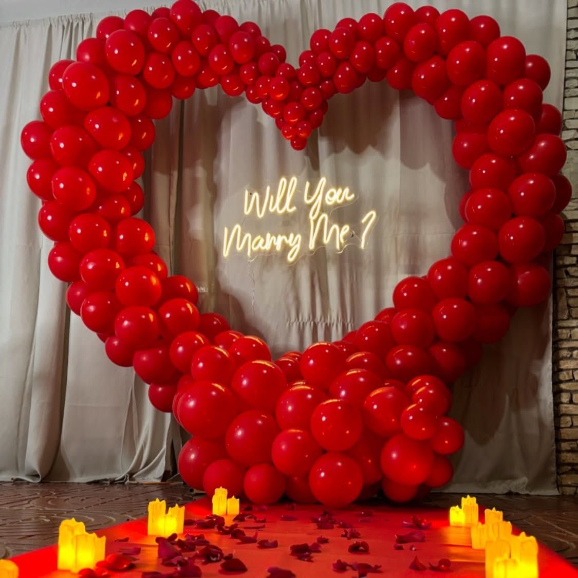 arco de corazon con globos San valentin